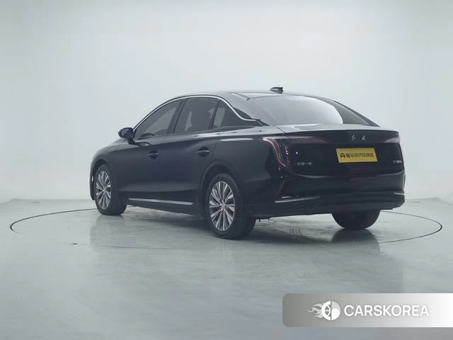 Red flag E-QM5 2023 Черный из Китая, фото 4