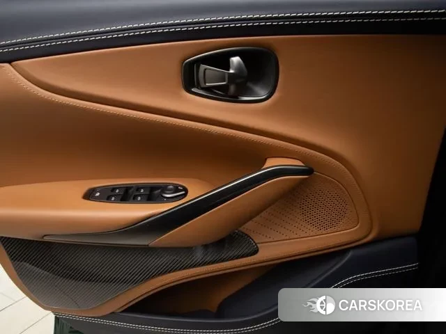 Aston Martin DBX 2022 Темно-зеленый из Кореи, фото 4