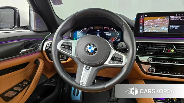 BMW 5 Series (G30) 2022 Белый из Кореи, фото 4