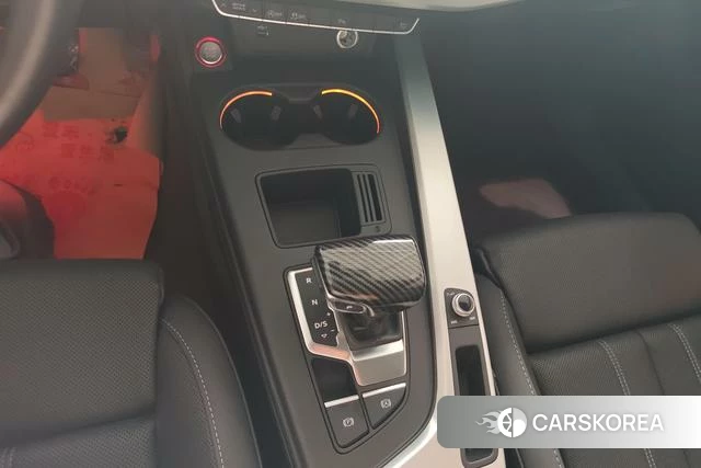 Audi A4L 2022 Белый из Китая, фото 4