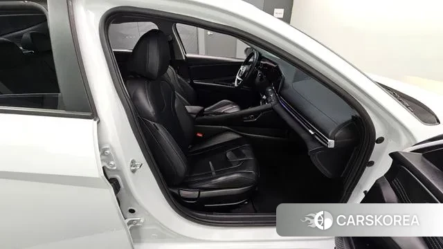 Hyundai Avante (CN7) 2022 Белый из Кореи, фото 4