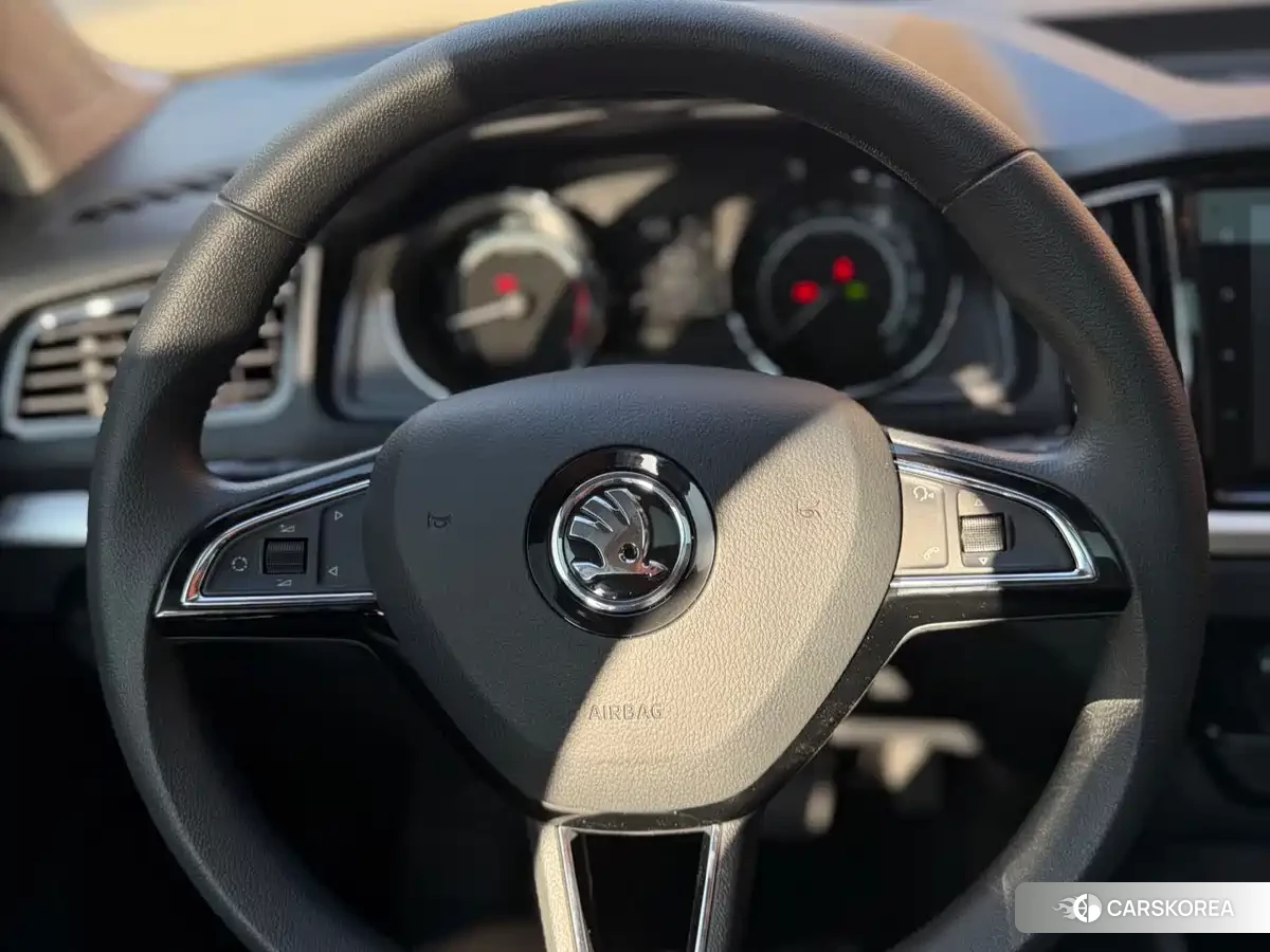 Skoda Komick 2023 Белый из Китая, фото 4