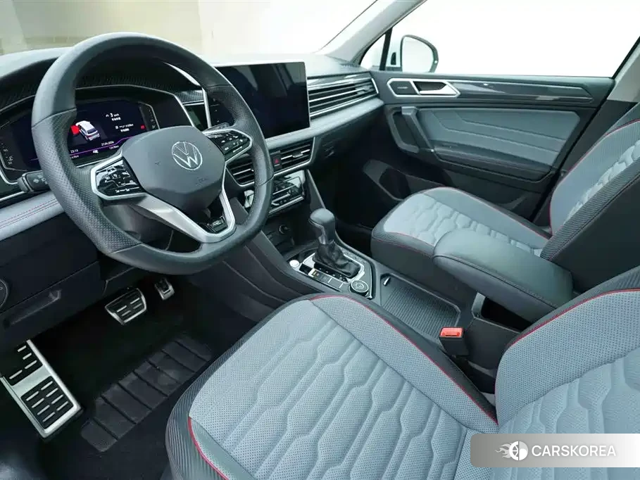 Volkswagen Tiguan L 2024 Белый из Китая, фото 4