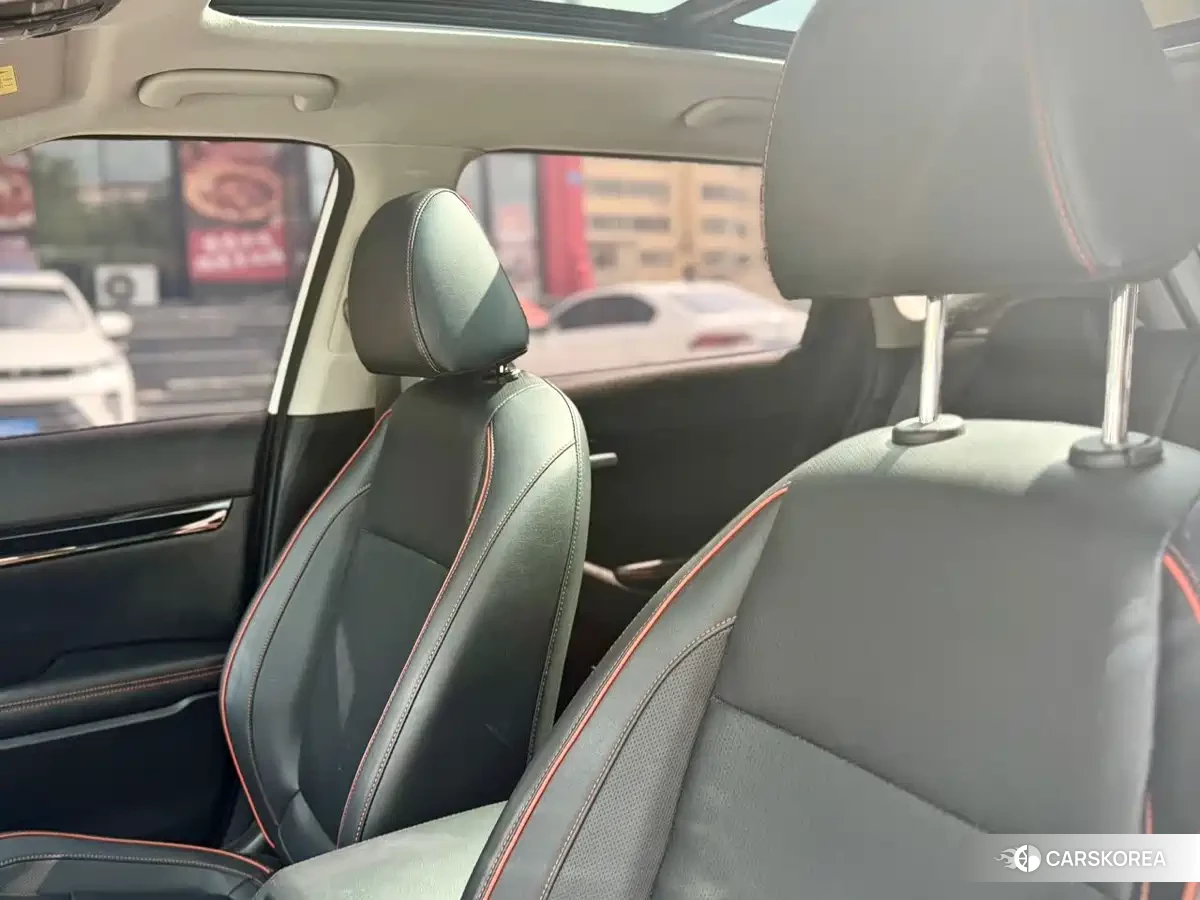 Kia Seltos 2024 Белый из Китая, фото 4