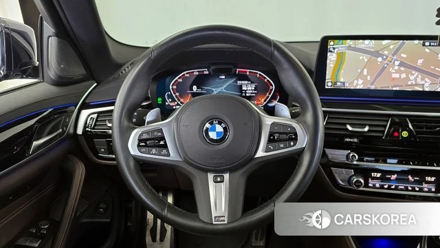 BMW 5 Series (G30) 2023 Черный из Кореи, фото 4