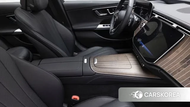 Mercedes-Benz E-Class W214 2025 Белый из Кореи, фото 4