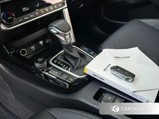 Kia Seltos 2021 Белый из Кореи, фото 4