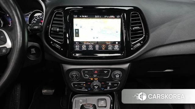 Jeep Compass 2nd Generation 2021 Белый из Кореи, фото 4