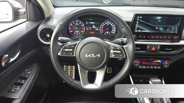 Kia The New K3 2nd generation 2024 Серый из Кореи, фото 4