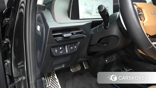 Kia EV6 2022 Черный из Кореи, фото 4