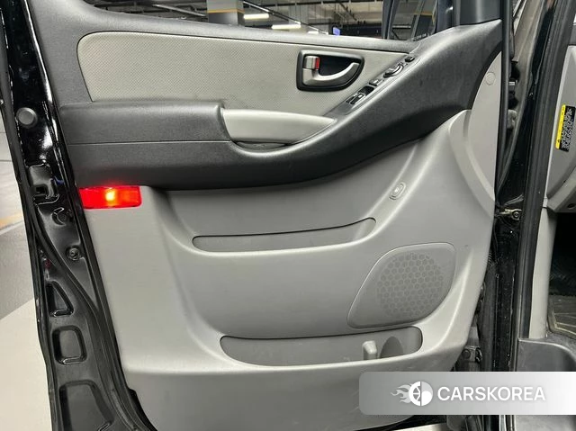 Hyundai The New Grand Starex 2020 Черный из Кореи, фото 4