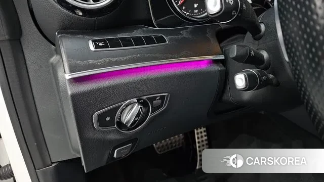 Mercedes-Benz E-Class W213 2018 Белый из Кореи, фото 4