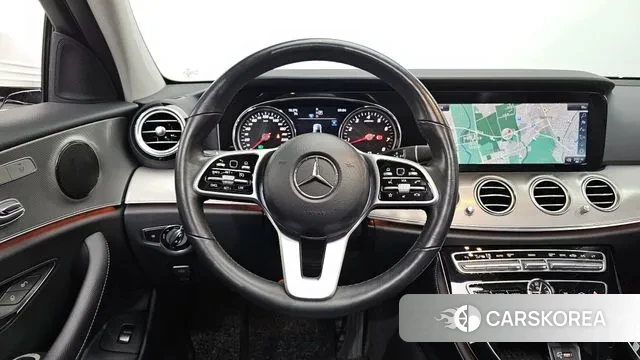 Mercedes-Benz E-Class W213 2018 Белый из Кореи, фото 4