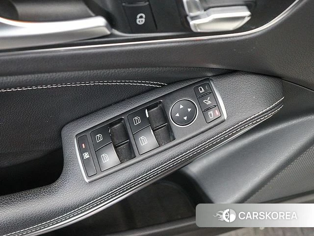 Mercedes-Benz A-Class W176 2018 Жемчужный цвет из Кореи, фото 4