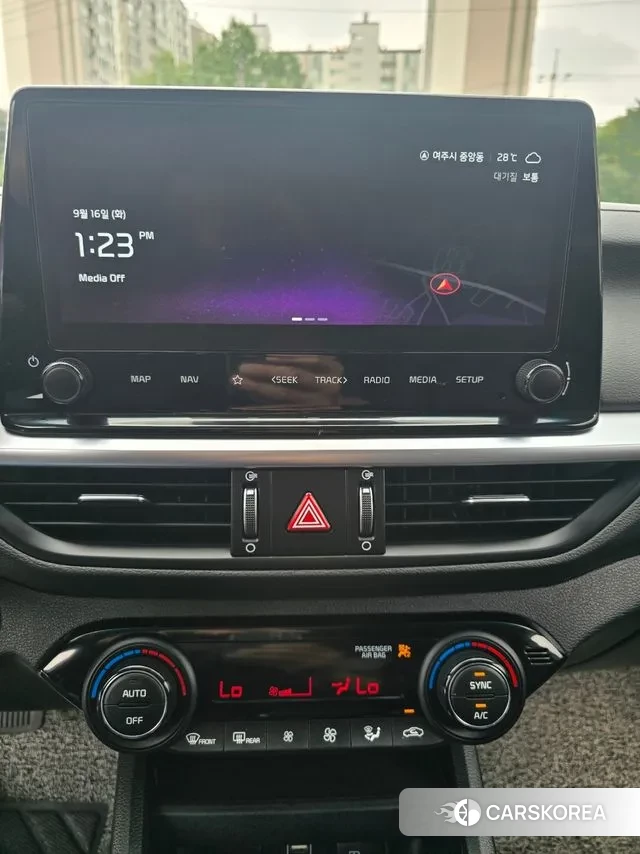 Kia The New K3 2nd generation 2023 Белый из Кореи, фото 4