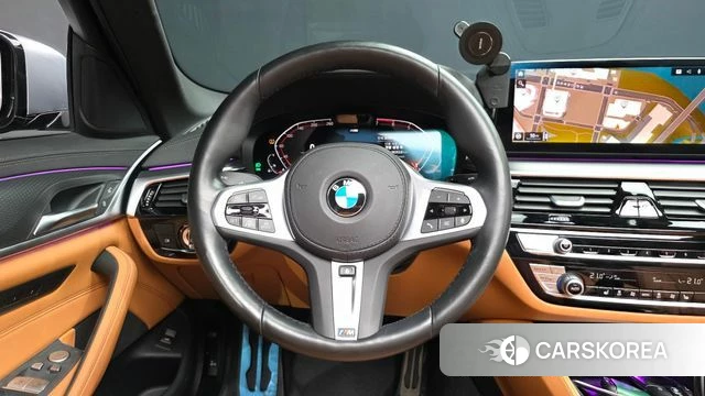 BMW 5 Series (G30) 2022 Серебристо-серый из Кореи, фото 4