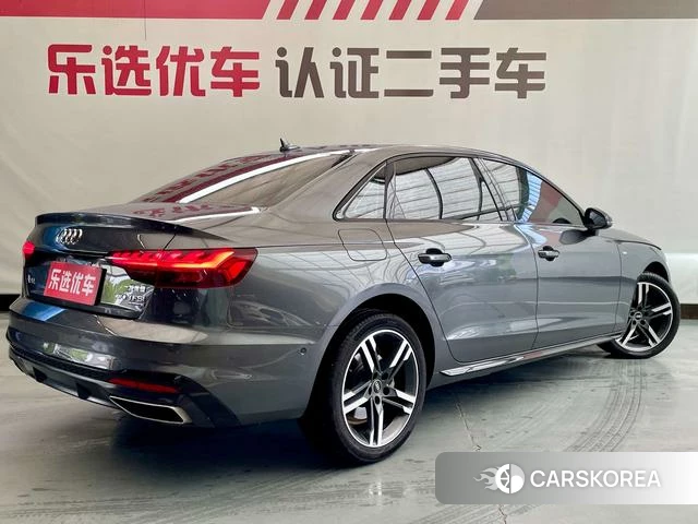 Audi A4L 2022 Темно-серый из Китая, фото 4
