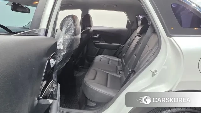 Kia Niro 2018 Белый из Кореи, фото 4