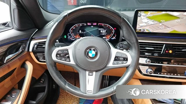BMW 5 Series (G30) 2022 Белый из Кореи, фото 4