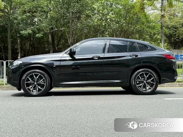 BMW X4 2022 Черный из Китая, фото 4