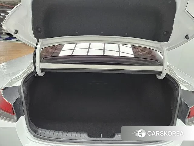 Hyundai Avante (CN7) 2021 Белый из Кореи, фото 4