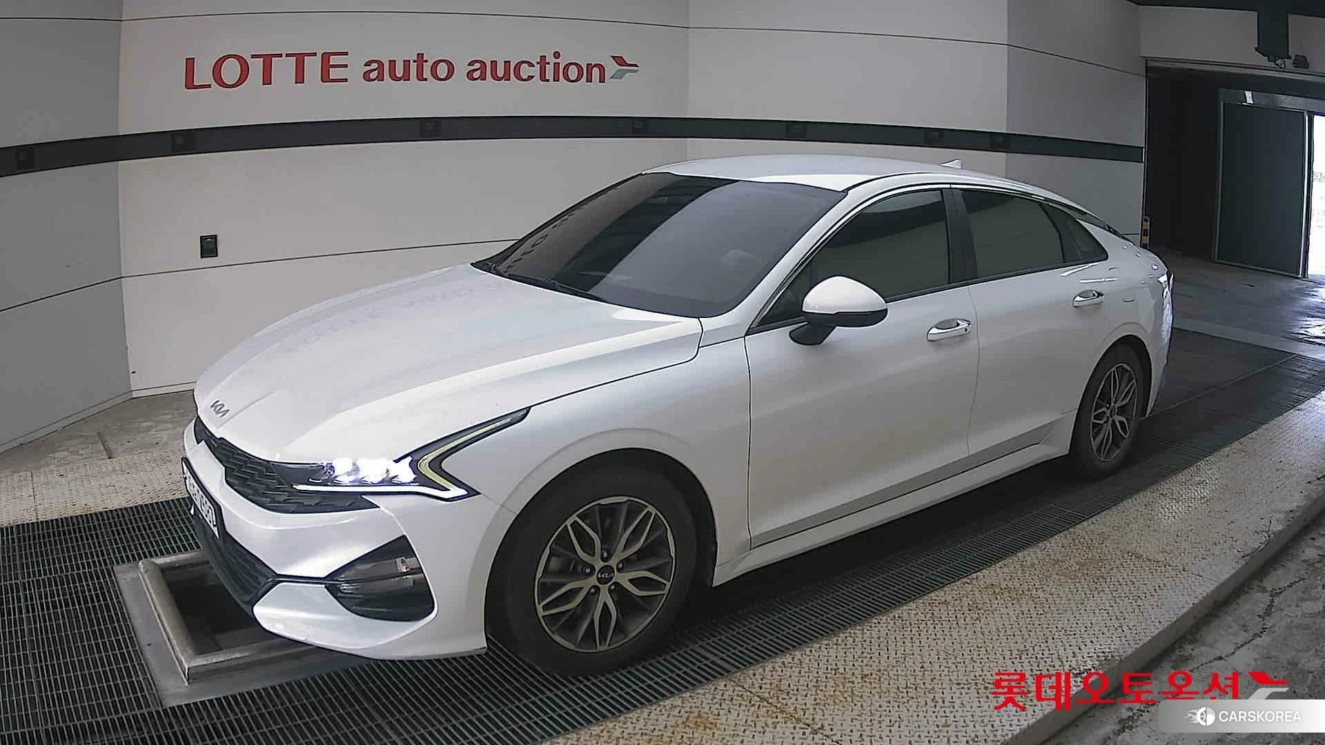 Kia K5 2022 Белый из Кореи, фото 4