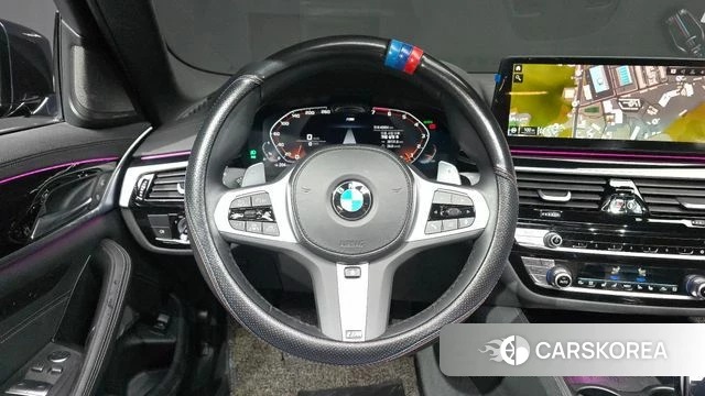 BMW 5 Series (G30) 2022 Черный из Кореи, фото 4
