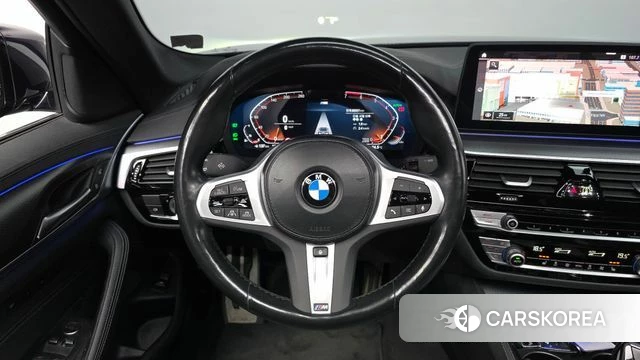 BMW 5 Series (G30) 2022 Черный из Кореи, фото 4