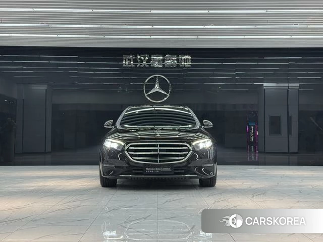 Mercedes-Benz E-class 2024 Черный из Китая, фото 4