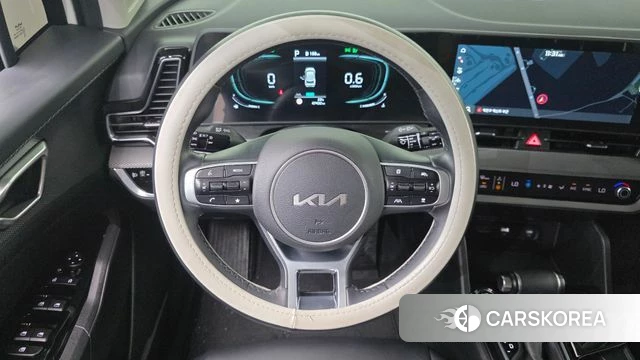 Kia Sportage 5th Generation 2023 Белый из Кореи, фото 4