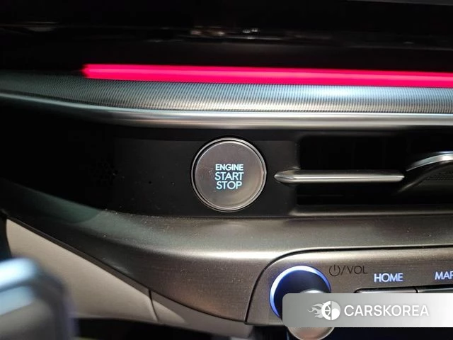Hyundai Grandeur Hybrid (GN7) 2023 Белый из Кореи, фото 4