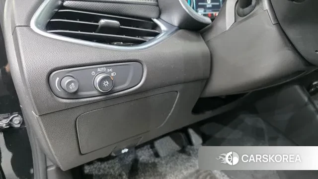 Chevrolet (GM Daewoo) All New Malibu 2018 Черный из Кореи, фото 4