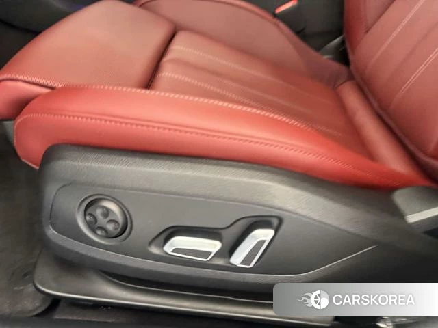 Audi A4L 2025 Белый из Китая, фото 4