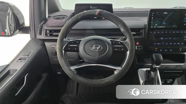 Hyundai Staria 2022 Белый из Кореи, фото 4