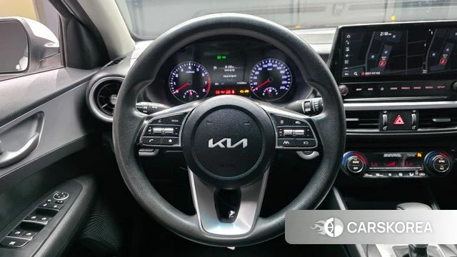 Kia The New K3 2nd generation 2021 Белый из Кореи, фото 4