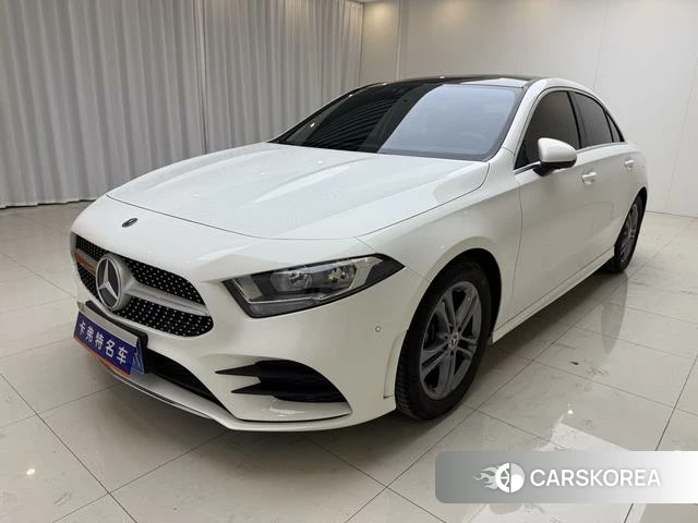 Mercedes-Benz Class A 2022 Белый из Китая, фото 4