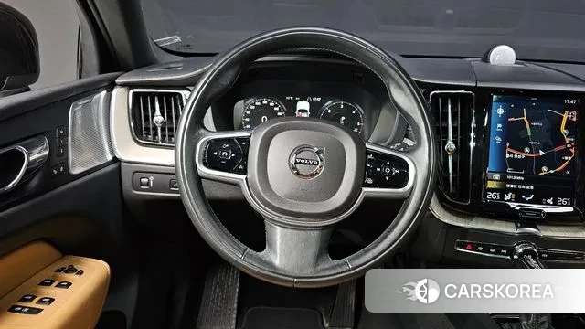 Volvo XC60 second Generation 2018 Черный из Кореи, фото 4