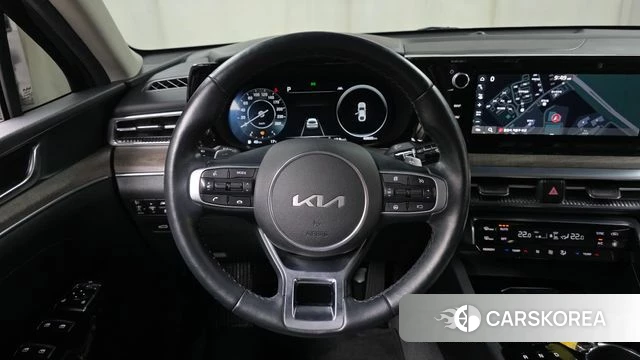 Kia K5 3rd generation 2023 Черный из Кореи, фото 4