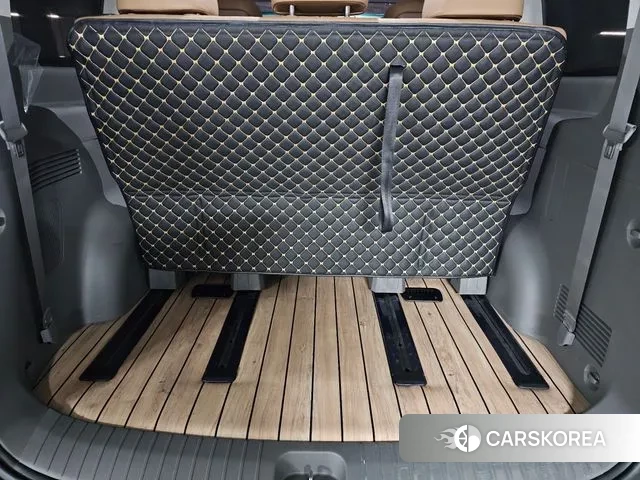 Hyundai Staria 2024 Черный из Кореи, фото 4