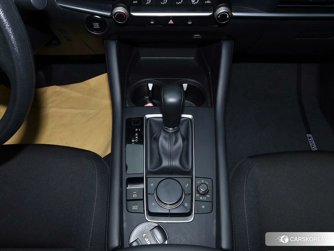 Mazda 3 2022 Белый из Китая, фото 4