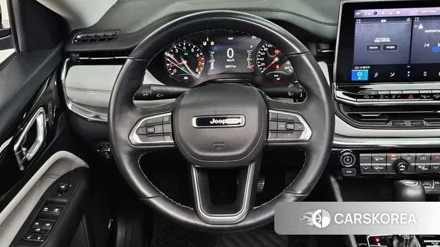 Jeep Compass 2nd Generation 2022 Черный из Кореи, фото 4