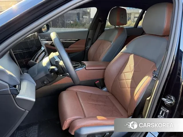 BMW 5 Series (G60) 2023 Черный из Кореи, фото 4