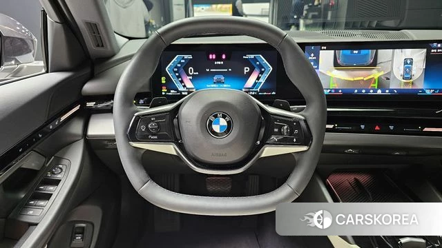 BMW 5 Series (G60) 2024 Серый из Кореи, фото 4