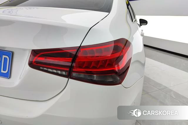 Mercedes-Benz Class A 2019 Белый из Китая, фото 4
