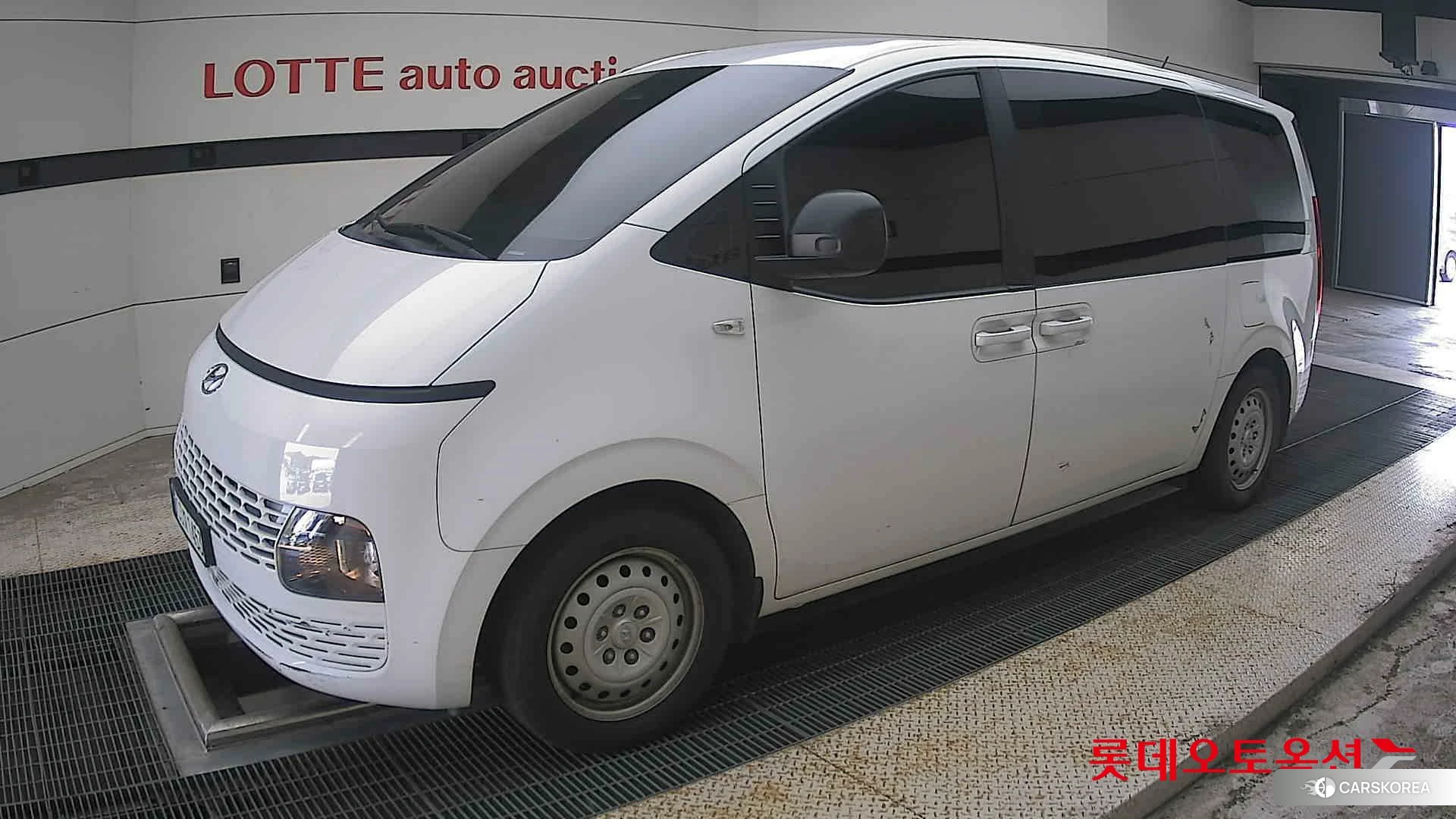 Hyundai Staria 2022 Creamy White из Кореи, фото 4