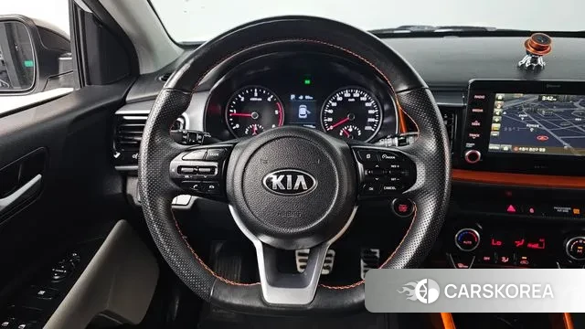 Kia Stonic 2018 Белый из Кореи, фото 4