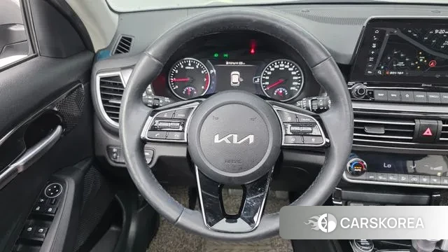 Kia Seltos 2022 Серый из Кореи, фото 4