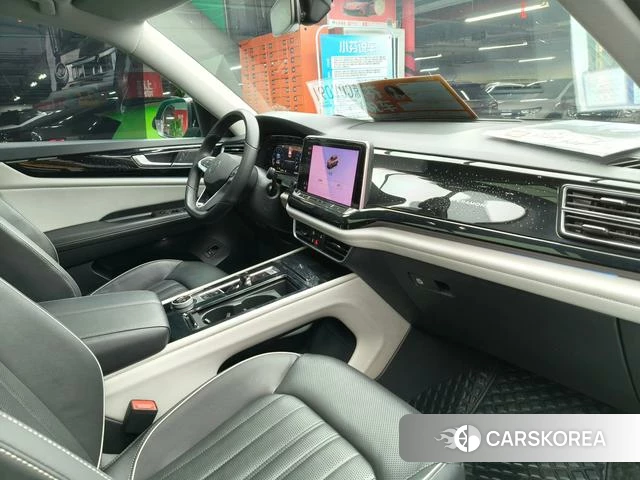 Volkswagen Tourang 2022 Черный из Китая, фото 4