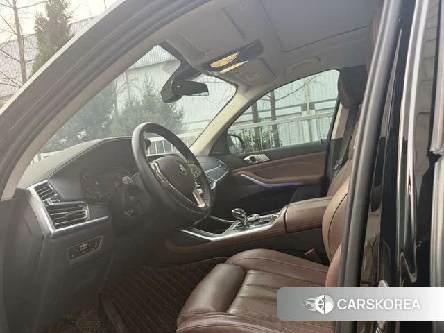 BMW X7 2022 Черный из Китая, фото 4