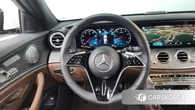 Mercedes-Benz E-Class W213 2023 Белый из Кореи, фото 4